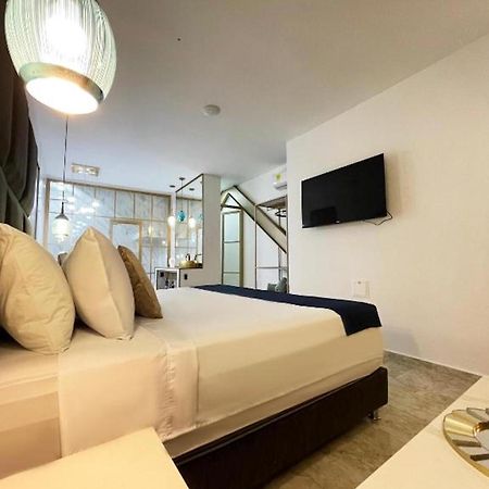 Hotel Lleras Medellin Bagian luar foto