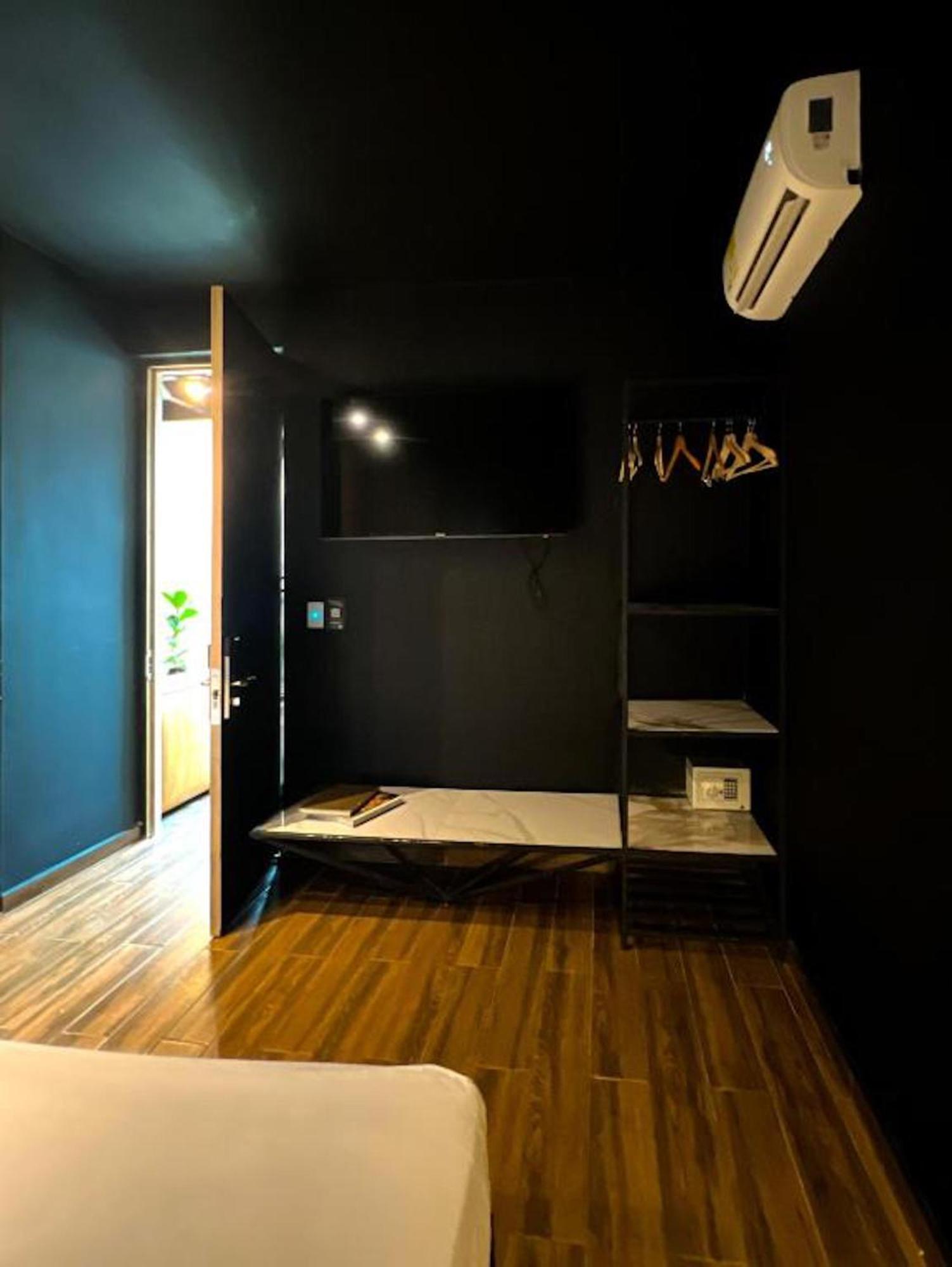 Hotel Lleras Medellin Bagian luar foto
